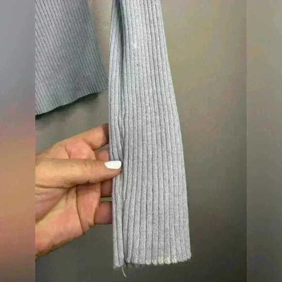 5 for $25| Forever 21 ribbed lavender sweetheart neck line sweater top medium - Picture 5 of 11